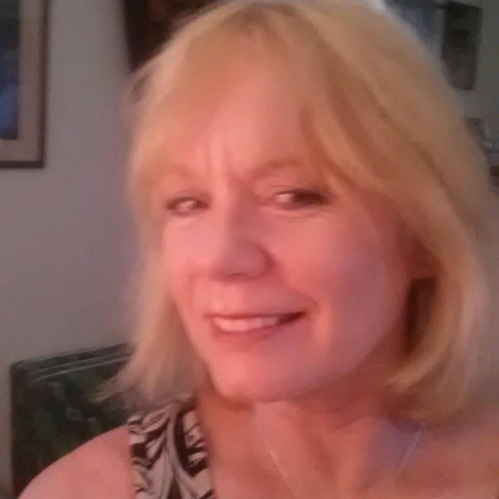 Meet your Posher, Laurel